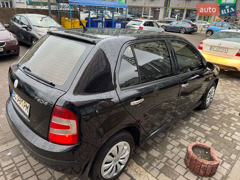 Хэтчбек Skoda Fabia 2007 в Львове