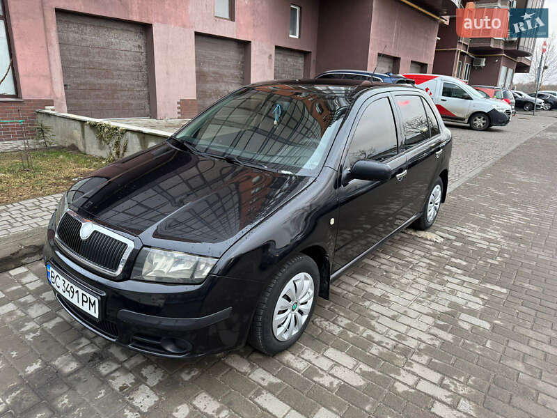 Хэтчбек Skoda Fabia 2007 в Львове