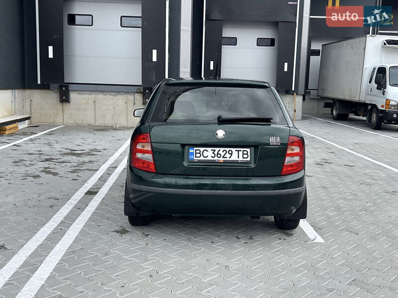 Хэтчбек Skoda Fabia 2001 в Львове