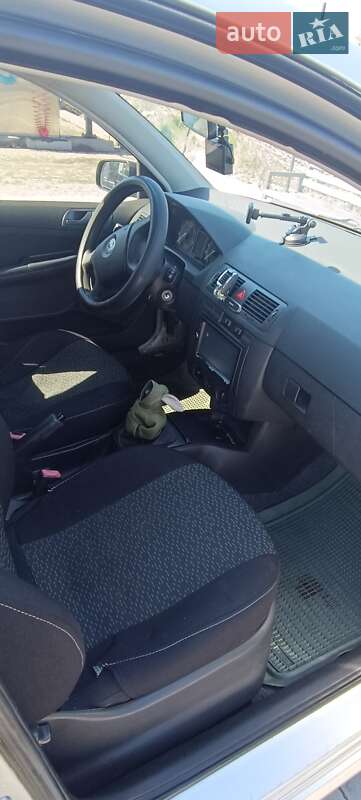 Хэтчбек Skoda Fabia 2007 в Луцке