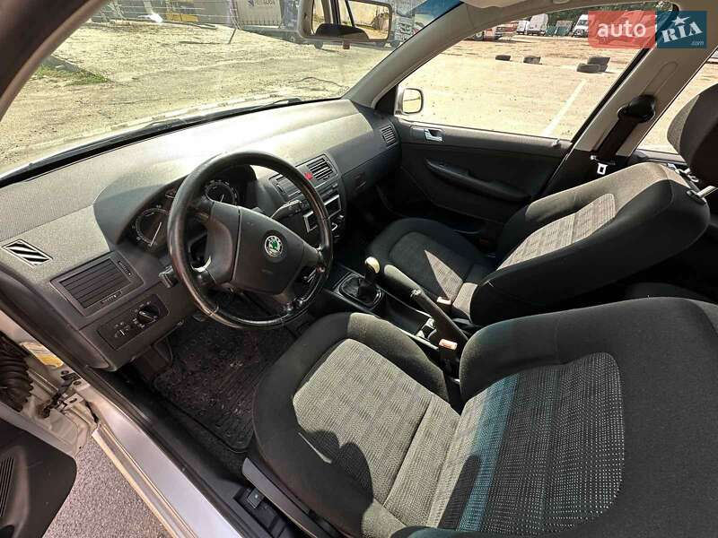 Універсал Skoda Fabia 2004 в Луцьку