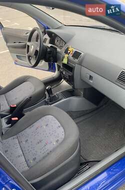 Хетчбек Skoda Fabia 2004 в Києві