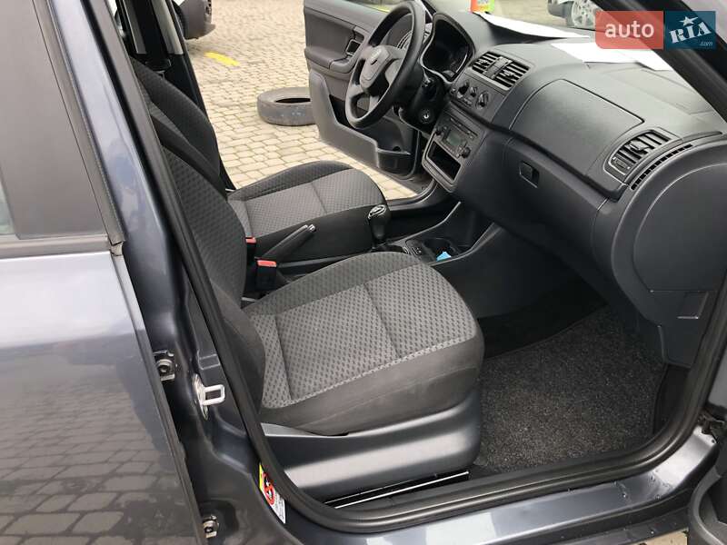 Универсал Skoda Fabia 2011 в Черновцах