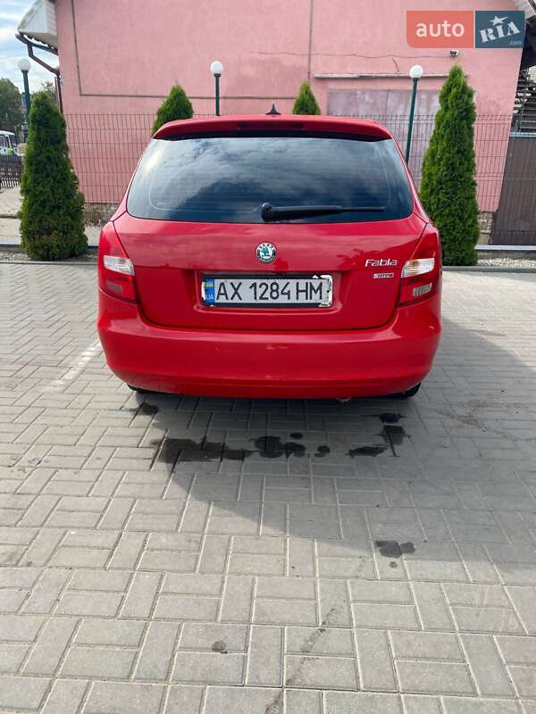 Універсал Skoda Fabia 2012 в Харкові