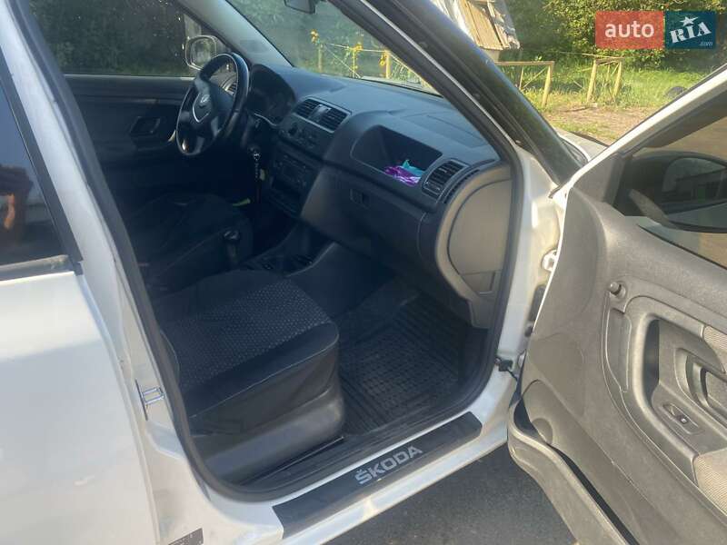 Універсал Skoda Fabia 2012 в Києві