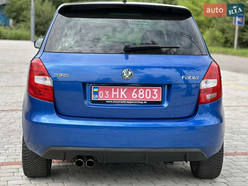Хэтчбек Skoda Fabia 2011 в Староконстантинове
