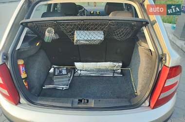 Хетчбек Skoda Fabia 2005 в 