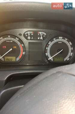 Хэтчбек Skoda Fabia 2006 в 