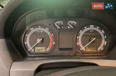 Хэтчбек Skoda Fabia 2006 в 