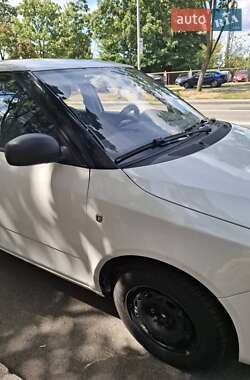 Хетчбек Skoda Fabia 2012 в Києві