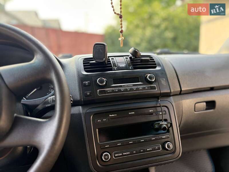 Універсал Skoda Fabia 2011 в Тернополі