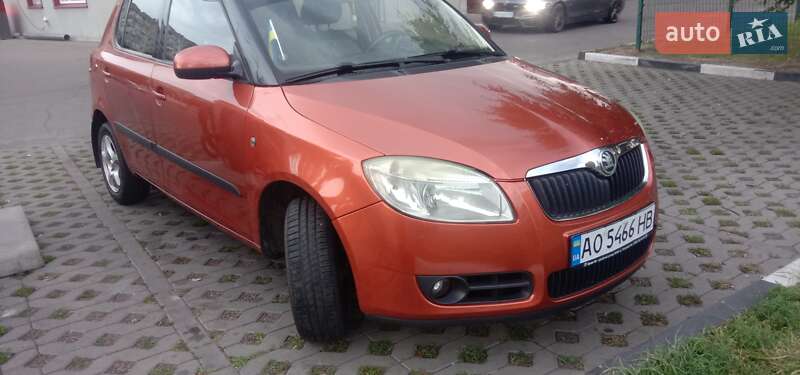 Хетчбек Skoda Fabia 2008 в Києві