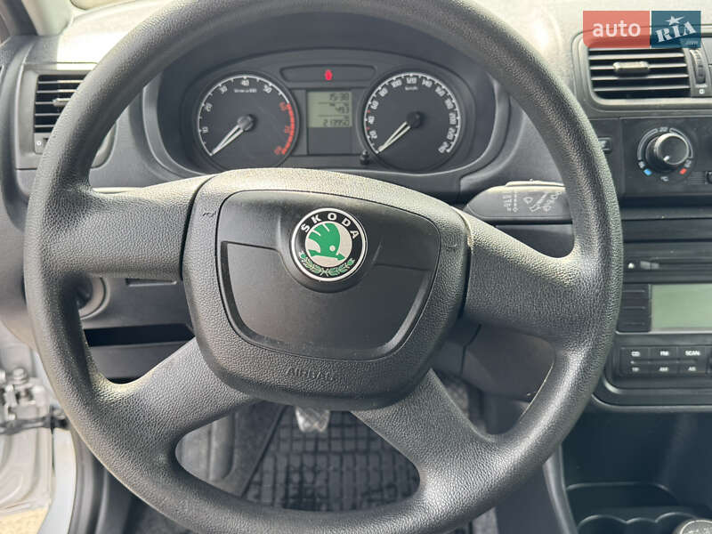 Универсал Skoda Fabia 2010 в Полтаве