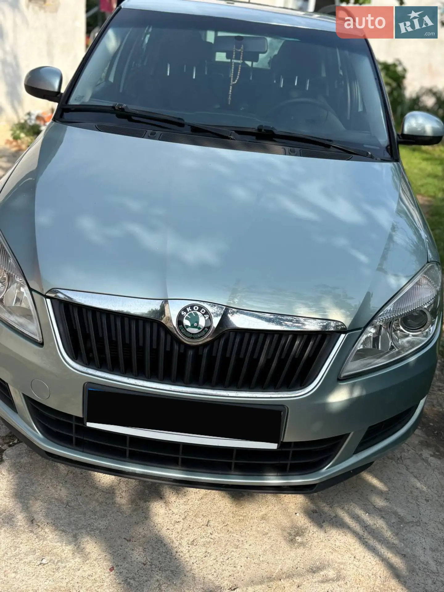 2011 Skoda Fabia - мініатюра 2