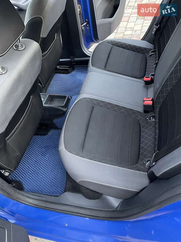 Хетчбек Skoda Fabia 2020 в Карлівці