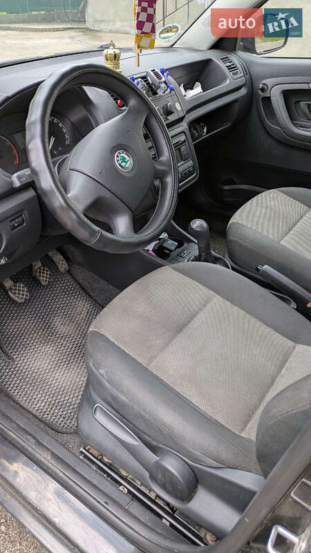 Хетчбек Skoda Fabia 2009 в Городку
