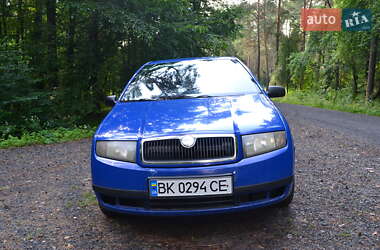 Хэтчбек Skoda Fabia 2004 в 