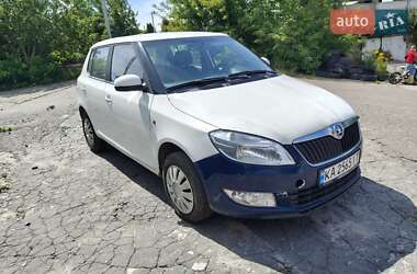 Хэтчбек Skoda Fabia 2013 в Остроге