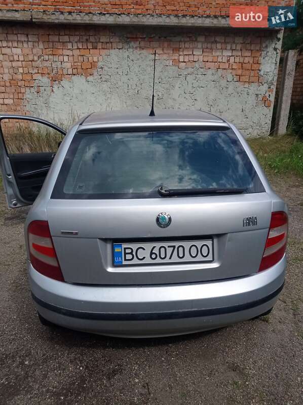 Хэтчбек Skoda Fabia 2006 в Дрогобыче