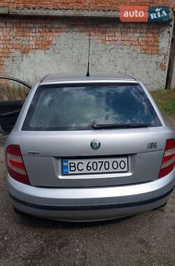Хэтчбек Skoda Fabia 2006 в 
