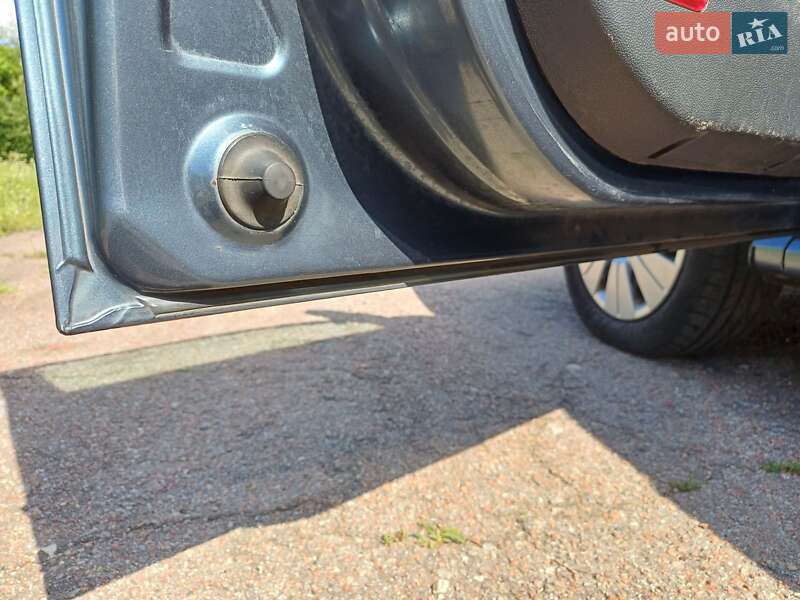 Универсал Skoda Fabia 2006 в Чернигове