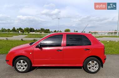 Хэтчбек Skoda Fabia 2003 в Львове