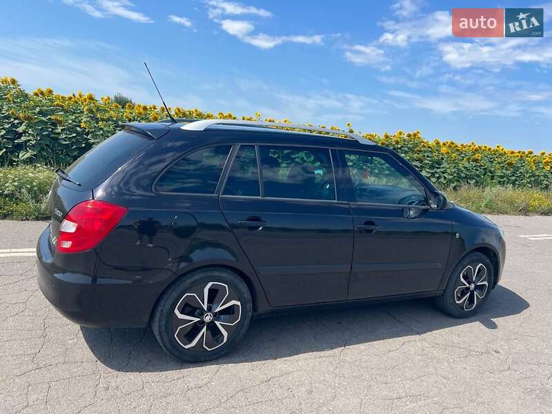 Універсал Skoda Fabia 2008 в Вінниці
