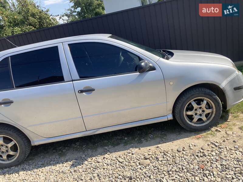 Хэтчбек Skoda Fabia 2007 в Снятине
