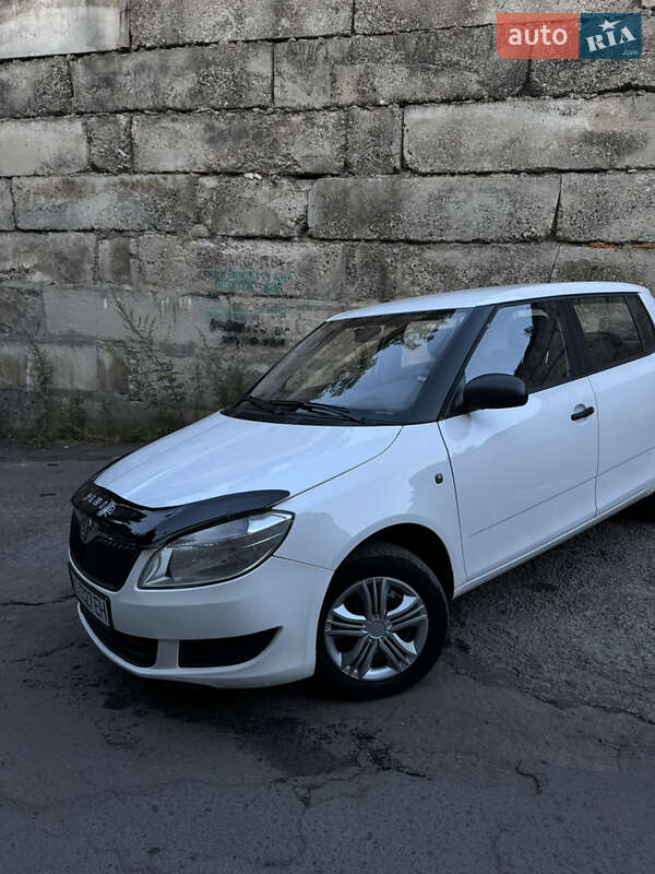 Хэтчбек Skoda Fabia 2011 в Львове
