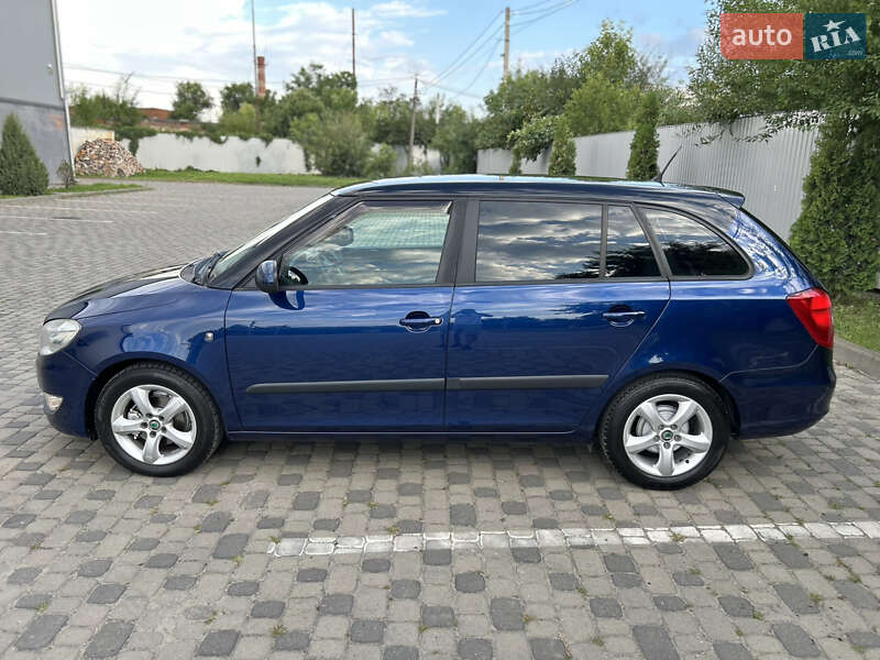 Універсал Skoda Fabia 2010 в Івано-Франківську