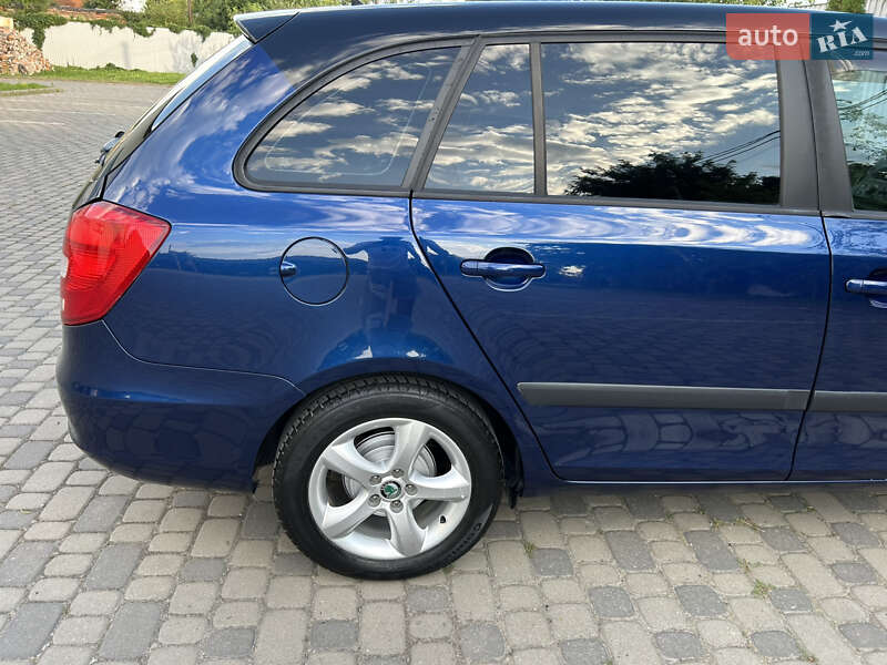 Універсал Skoda Fabia 2010 в Івано-Франківську