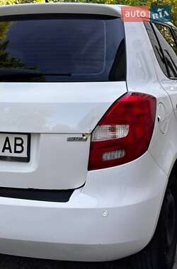 Хэтчбек Skoda Fabia 2012 в 