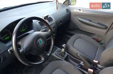 Седан Skoda Fabia 2005 в 