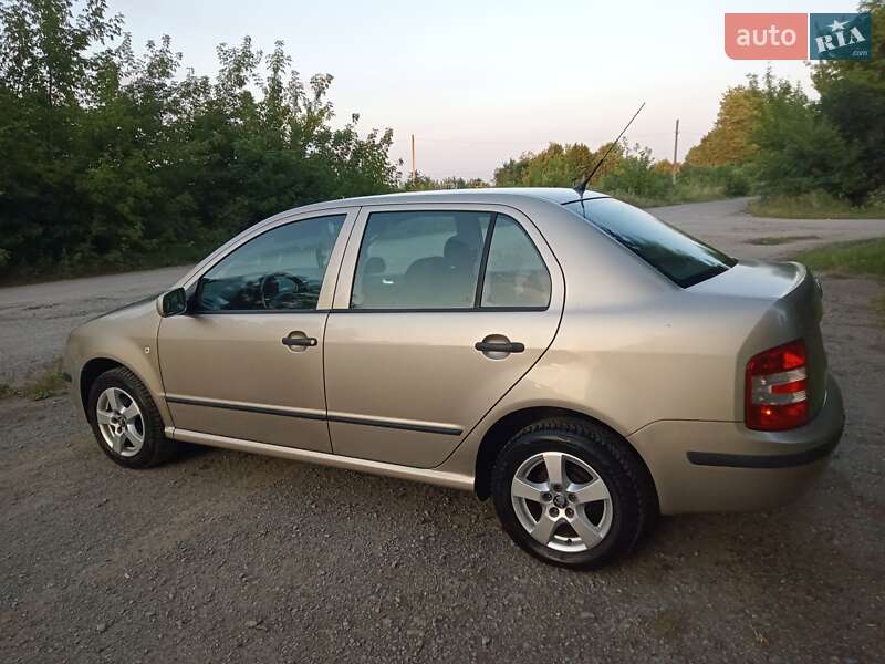 Седан Skoda Fabia 2005 в Тернополі