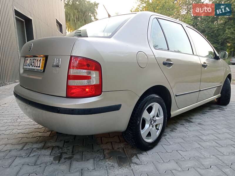 Седан Skoda Fabia 2005 в Тернополі