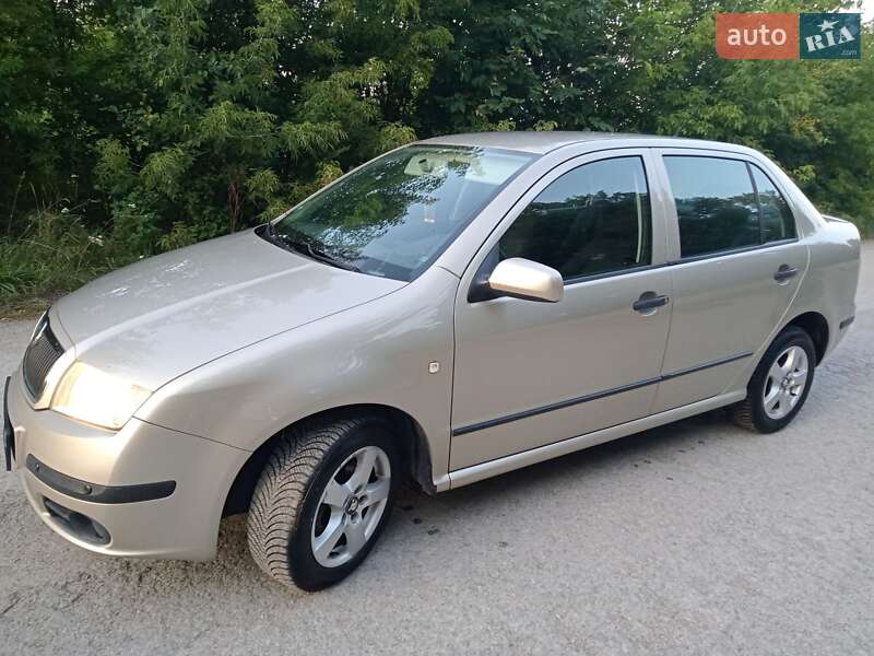 Седан Skoda Fabia 2005 в Тернополі