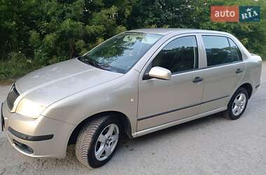 Седан Skoda Fabia 2005 в 