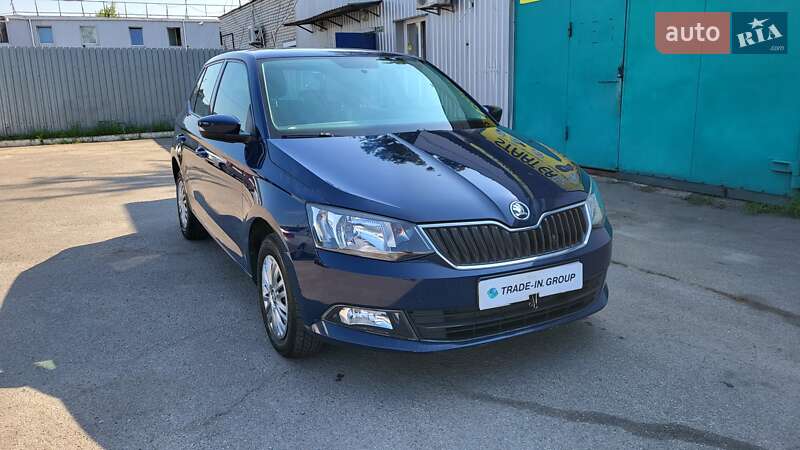 Хэтчбек Skoda Fabia 2017 в Киеве