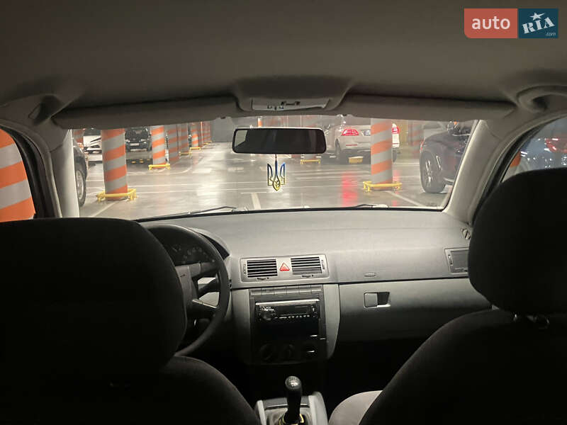 Універсал Skoda Fabia 2003 в Львові