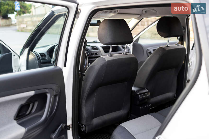 Универсал Skoda Fabia 2014 в Тернополе