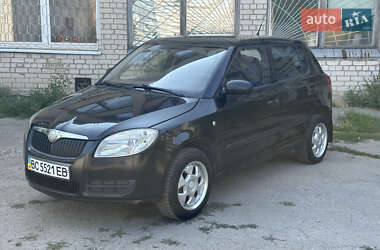 Хэтчбек Skoda Fabia 2008 в Запорожье