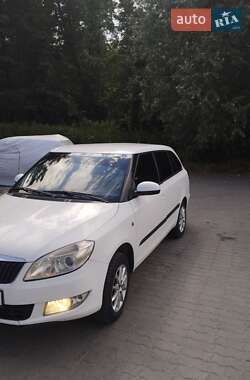 Універсал Skoda Fabia 2010 в Львові