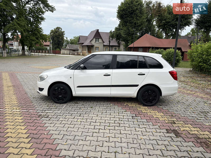 Универсал Skoda Fabia 2011 в Солотвине