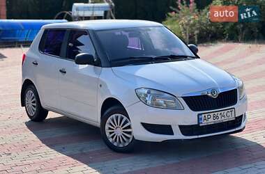 Хетчбек Skoda Fabia 2011 в Запоріжжі