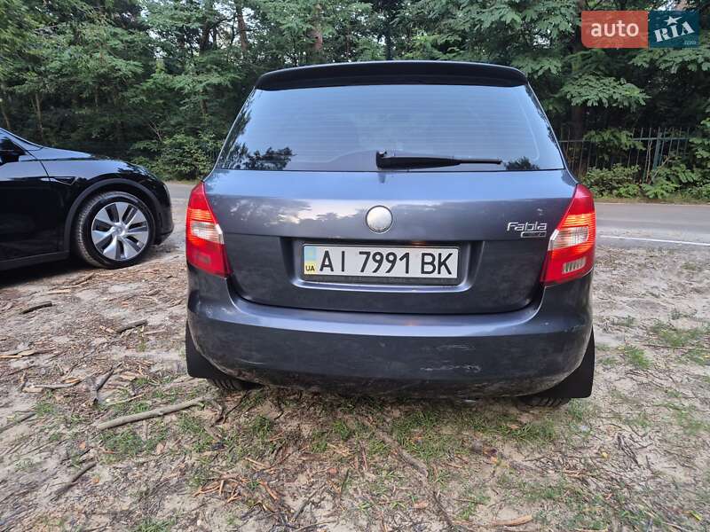 Хэтчбек Skoda Fabia 2008 в Броварах