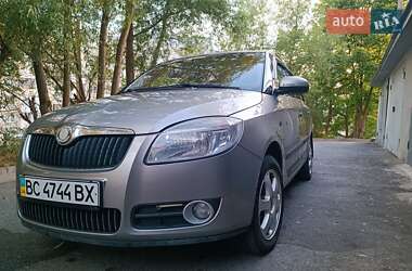 Універсал Skoda Fabia 2008 в Львові