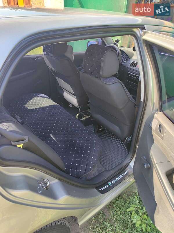 Хэтчбек Skoda Fabia 2007 в Переяславе