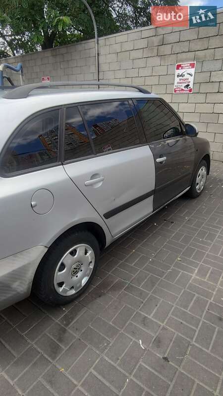 Універсал Skoda Fabia 2008 в Києві