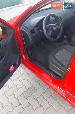 Седан Skoda Fabia 2006 в Хмельницком