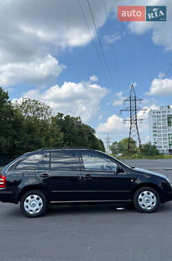 Универсал Skoda Fabia 2004 в 